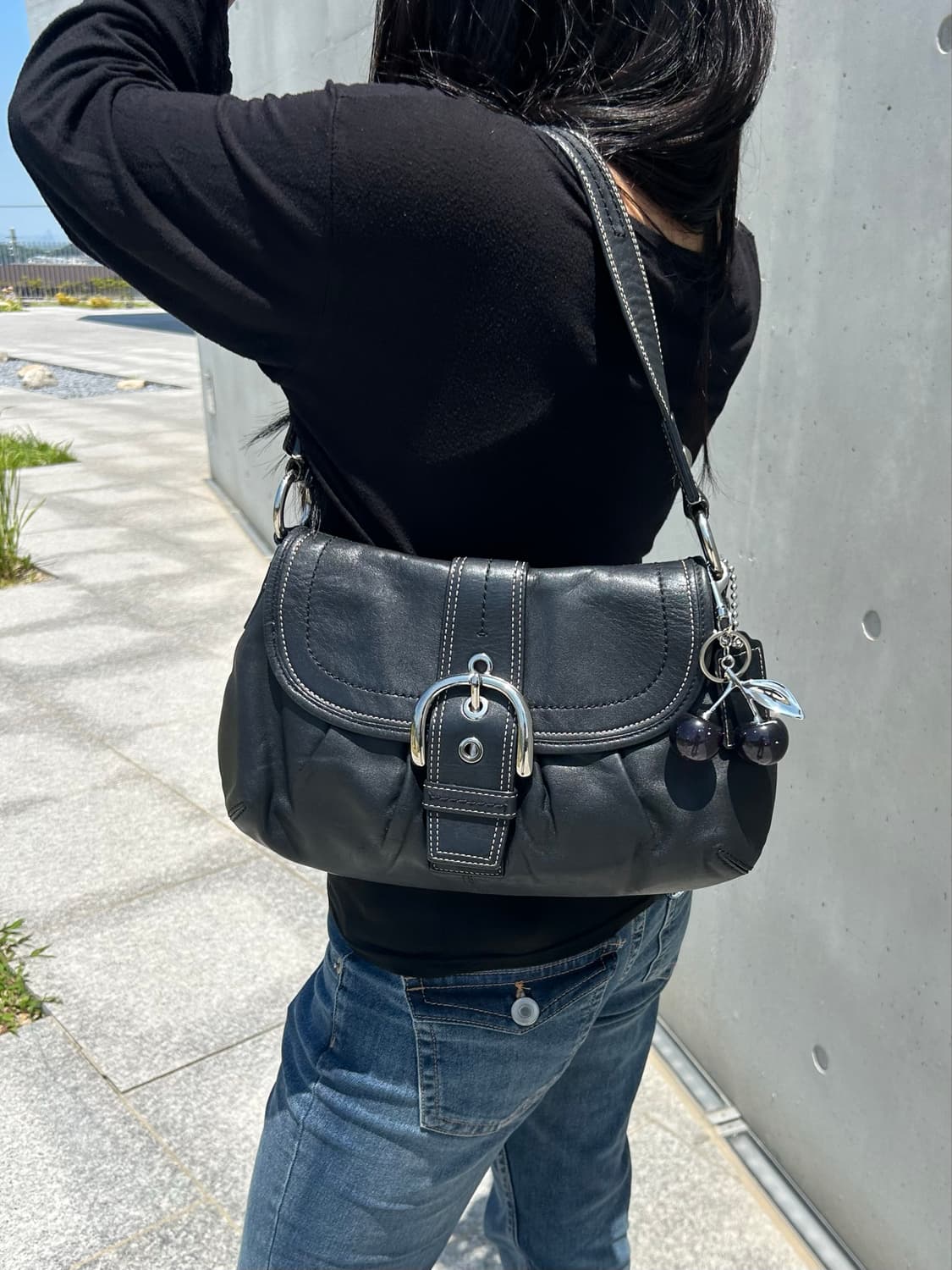 키링포함🖤)) 코치 블랙 레더 숄더백 상품이미지2