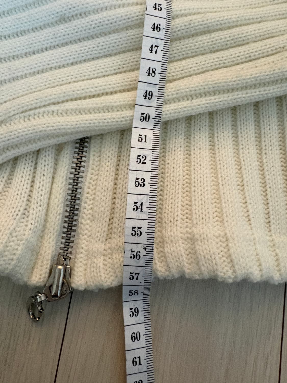 크랭크 화이트 슬림 집업  상품이미지2