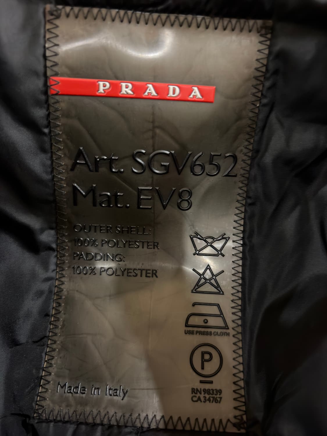 프라다 리나일론 후드 자켓 상품이미지9