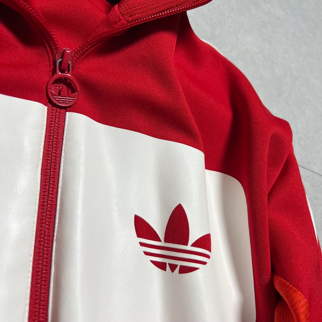 아디다스 빨간색 삼선 트랙 자켓 L 상품이미지3