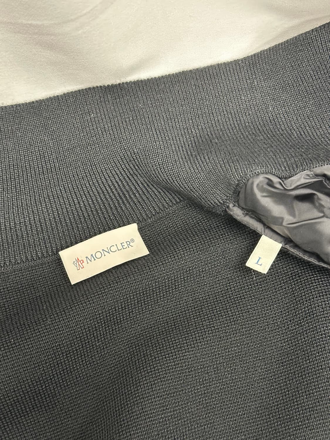 [새상품급]몽클레어 니트패딩 블랙 상품이미지7