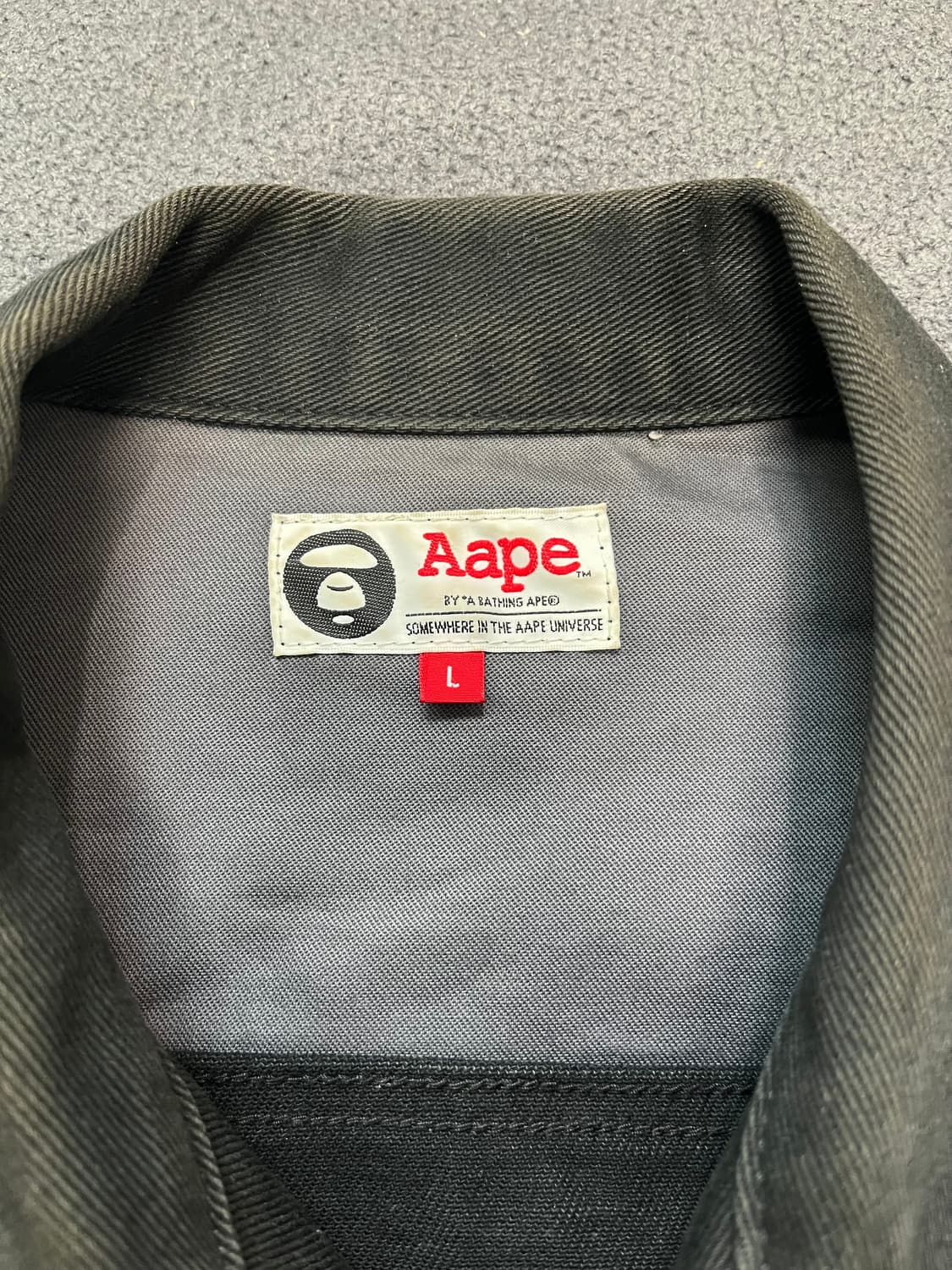 [L] 에이프 카모 흑청 트러커 데님 자켓 베이프 상품이미지2