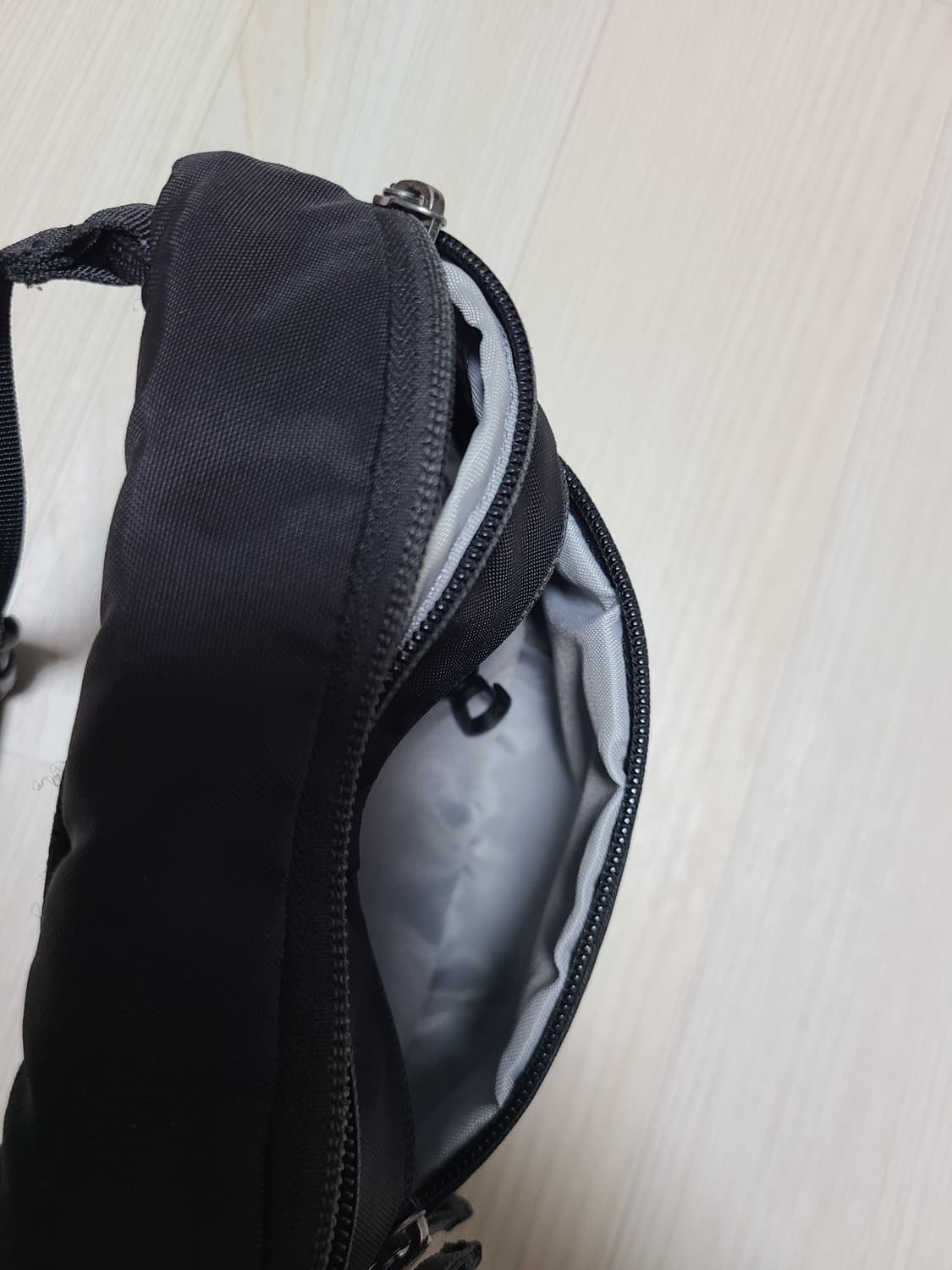 아크테릭스 맨티스1 블랙 구 디자인  상품이미지4