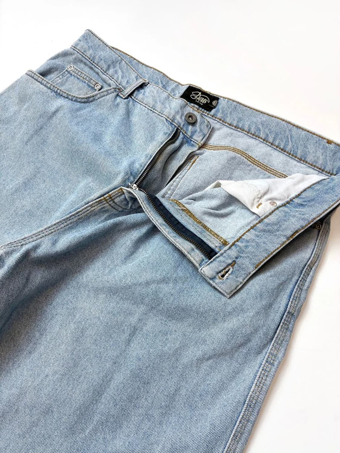 데우스 엑스 마키나 박스로고 스트레이트 데님 팬츠 PN5661 상품이미지3