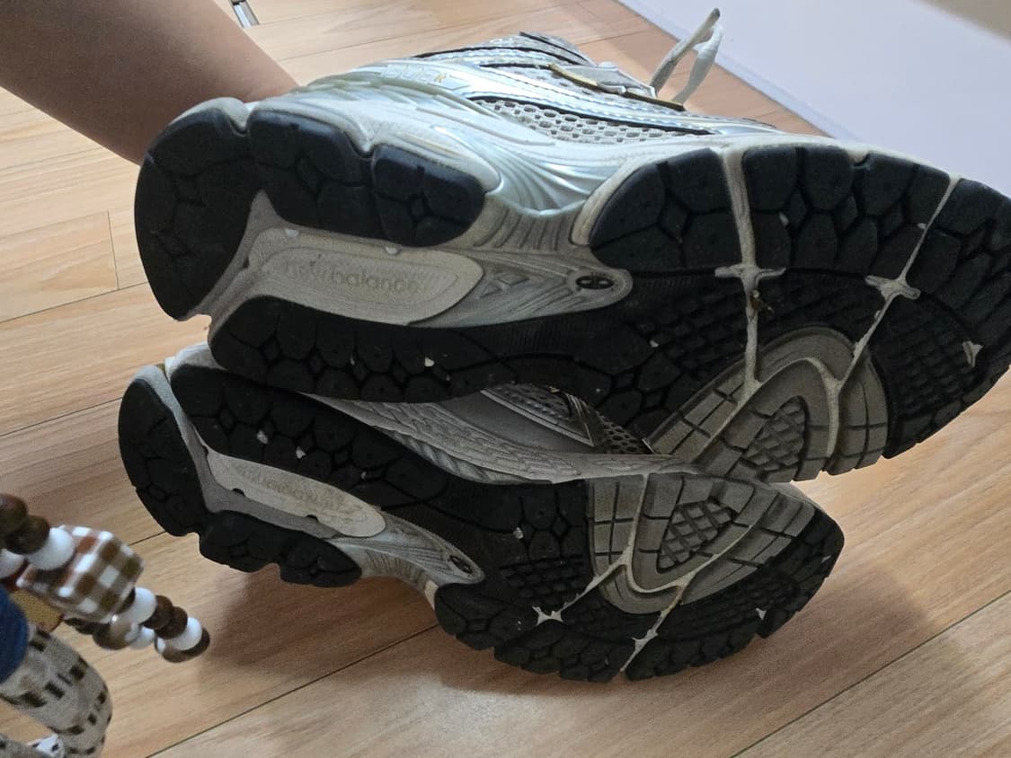 뉴발란스 1906 운동화 사이즈 230 상품이미지3