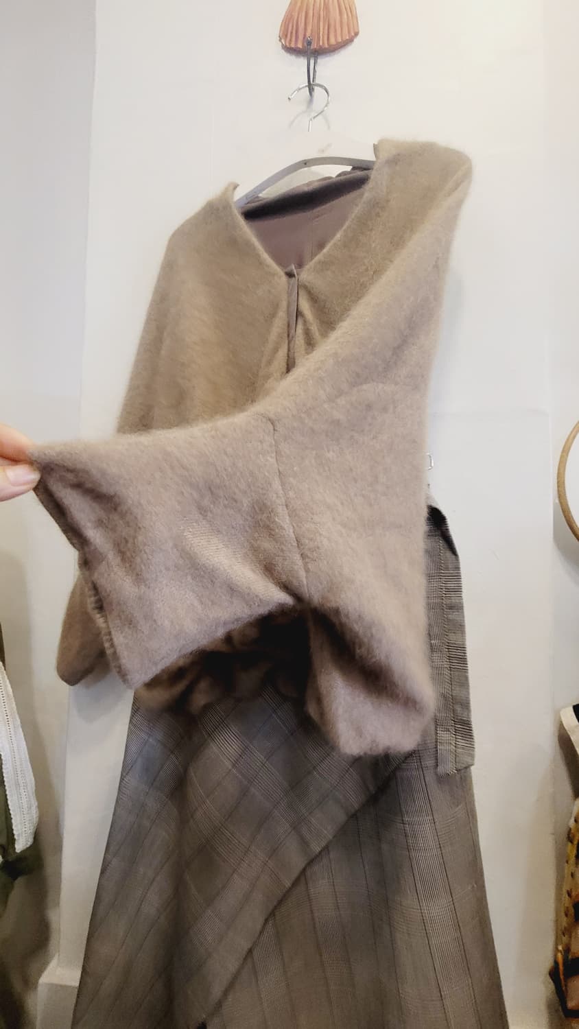 데코 앙고라터치 울 가디건. votrenom 실크벨벳 스커트 상품이미지3