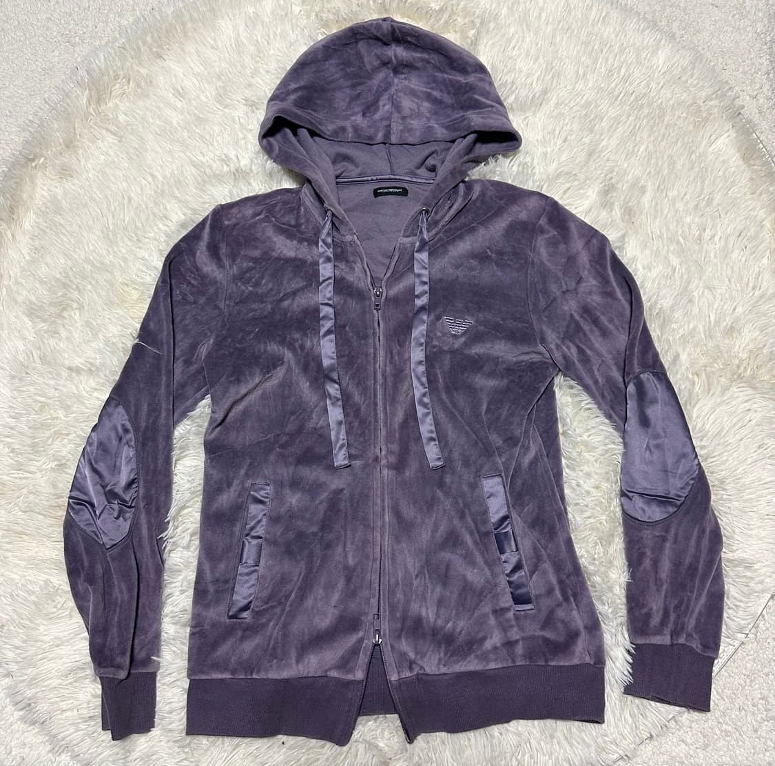 엠포리오아르마니 벨벳 후드집업 상품이미지1