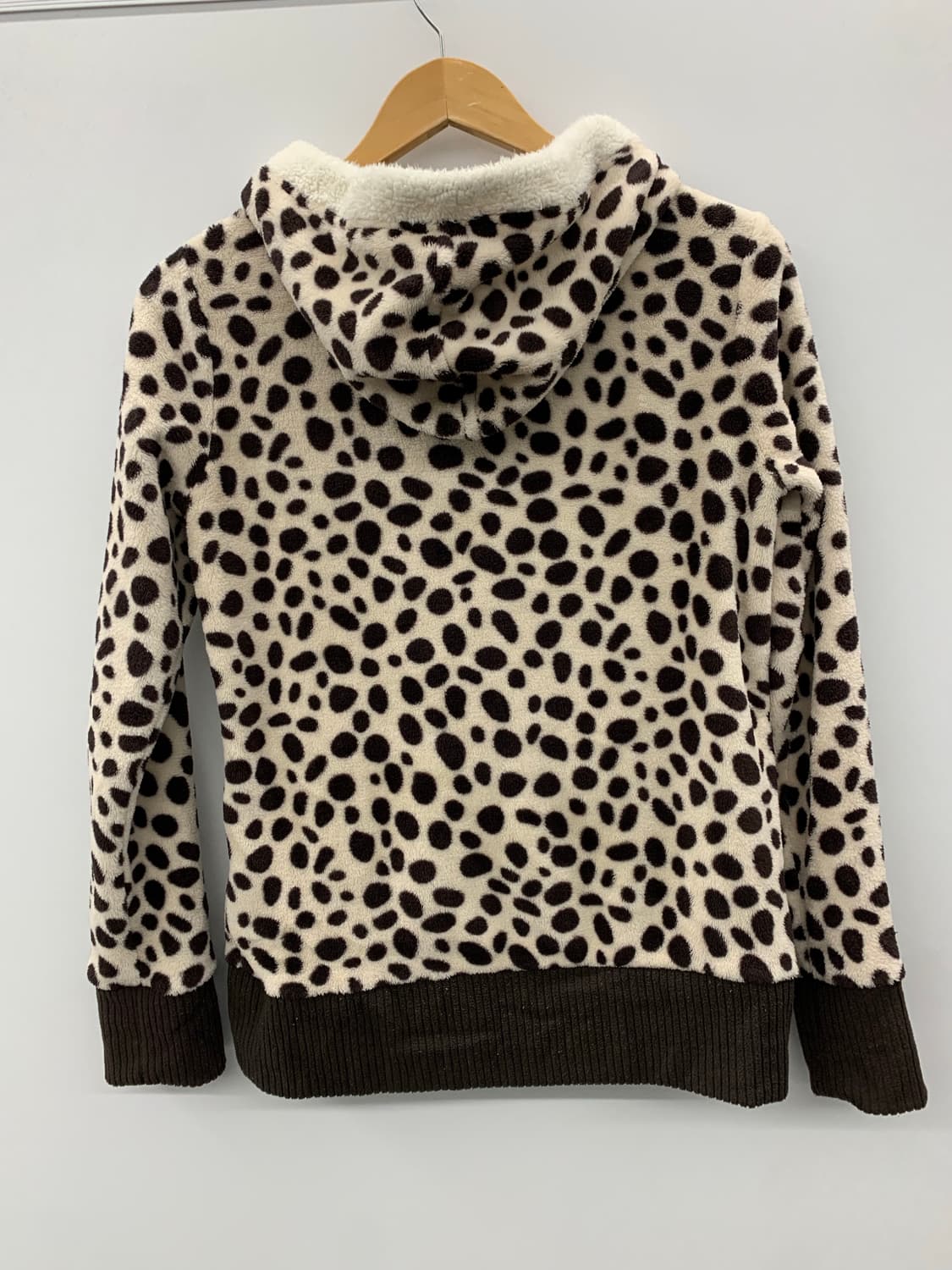 갸루 애니멀 패턴 폼폼이 수면 후드집업 상품이미지5