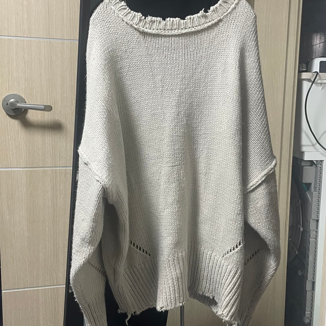 그런지 오버핏 아이보리 니트 & 밴딩 스커트  상품이미지1