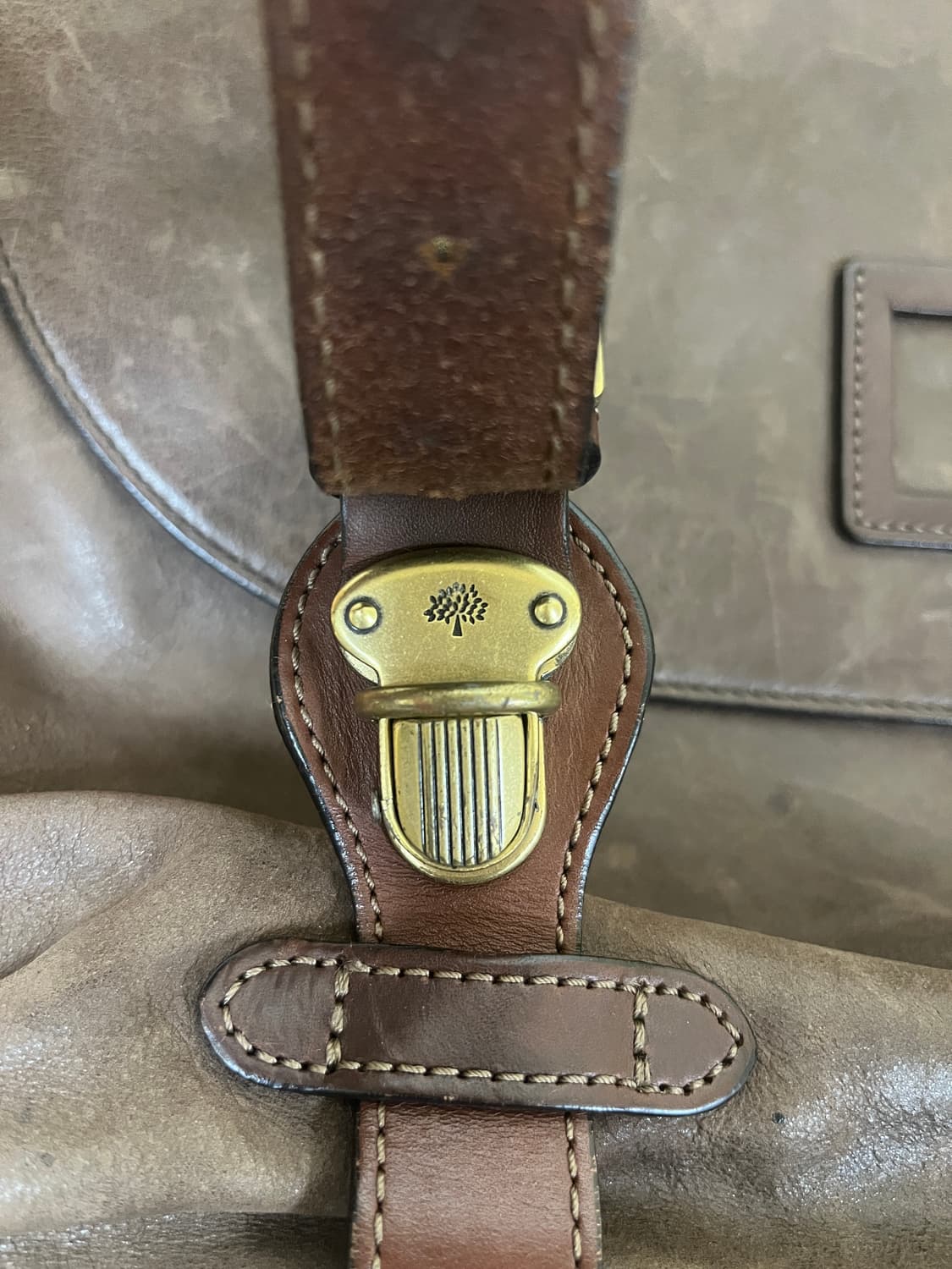 멀버리 Mulberry 가죽 사첼백 Rockley 라지 사이즈 상품이미지4