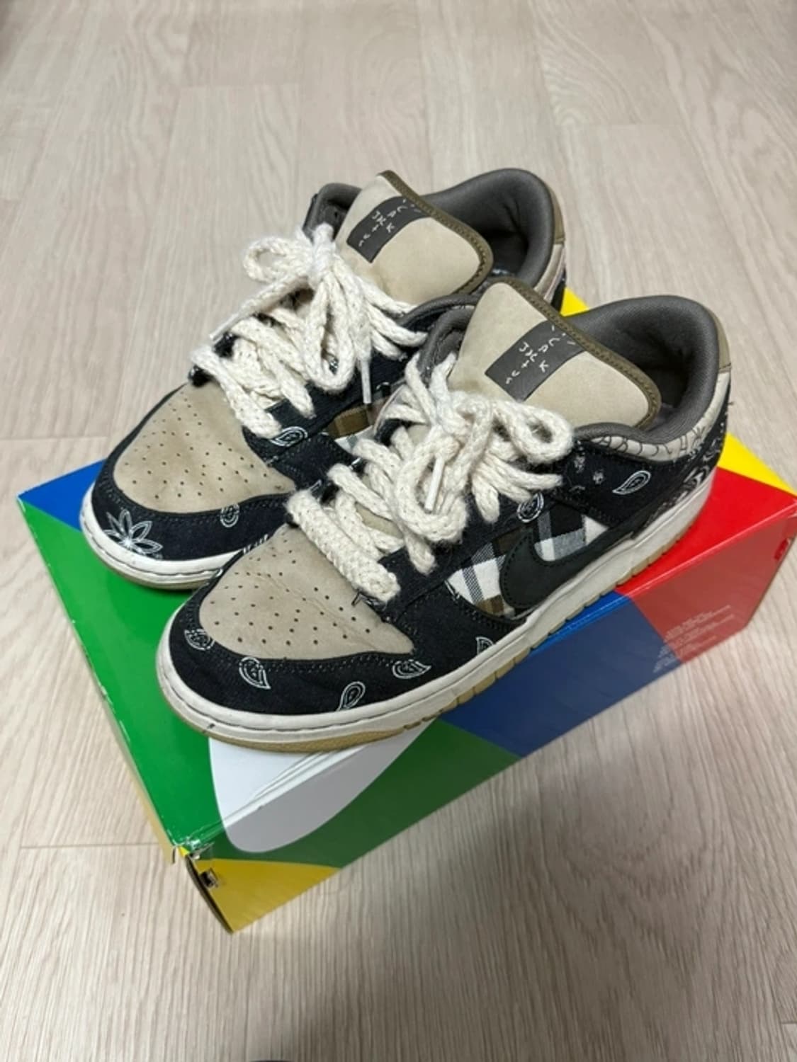 NikeX트래비스 스캇 SB 덩크로우(260mm) 실착10회정도 판매 상품이미지7