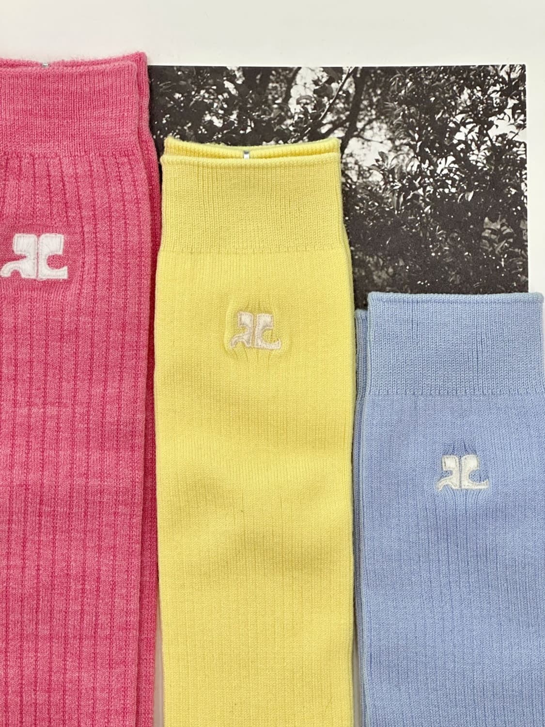 [새상품] courreges / 꾸레쥬 양말 (핑크 / 옐로우 / 스카이 상품이미지1