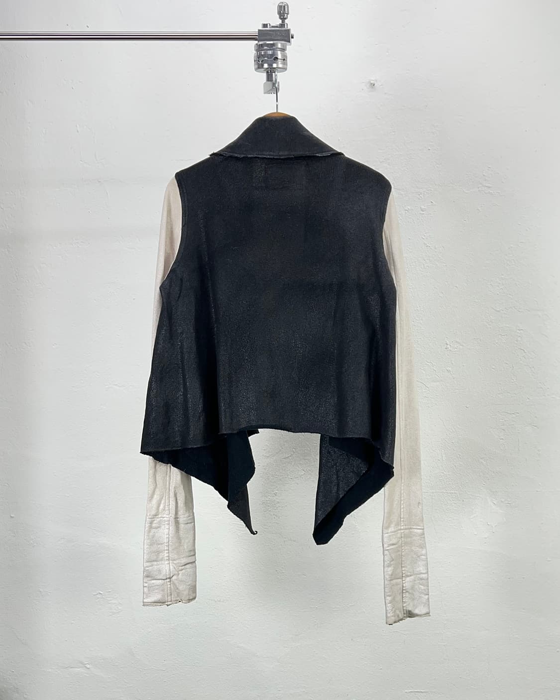 르그랑블루 드레이프 바이컬러 코팅 니트 가디건 자켓 상품이미지6