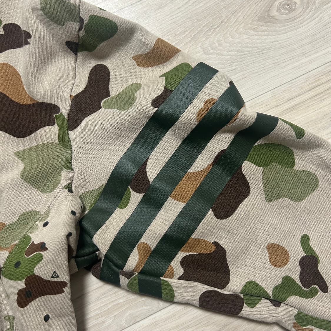 아디다스 밀리터리 카모 맨투맨 90 상품이미지3