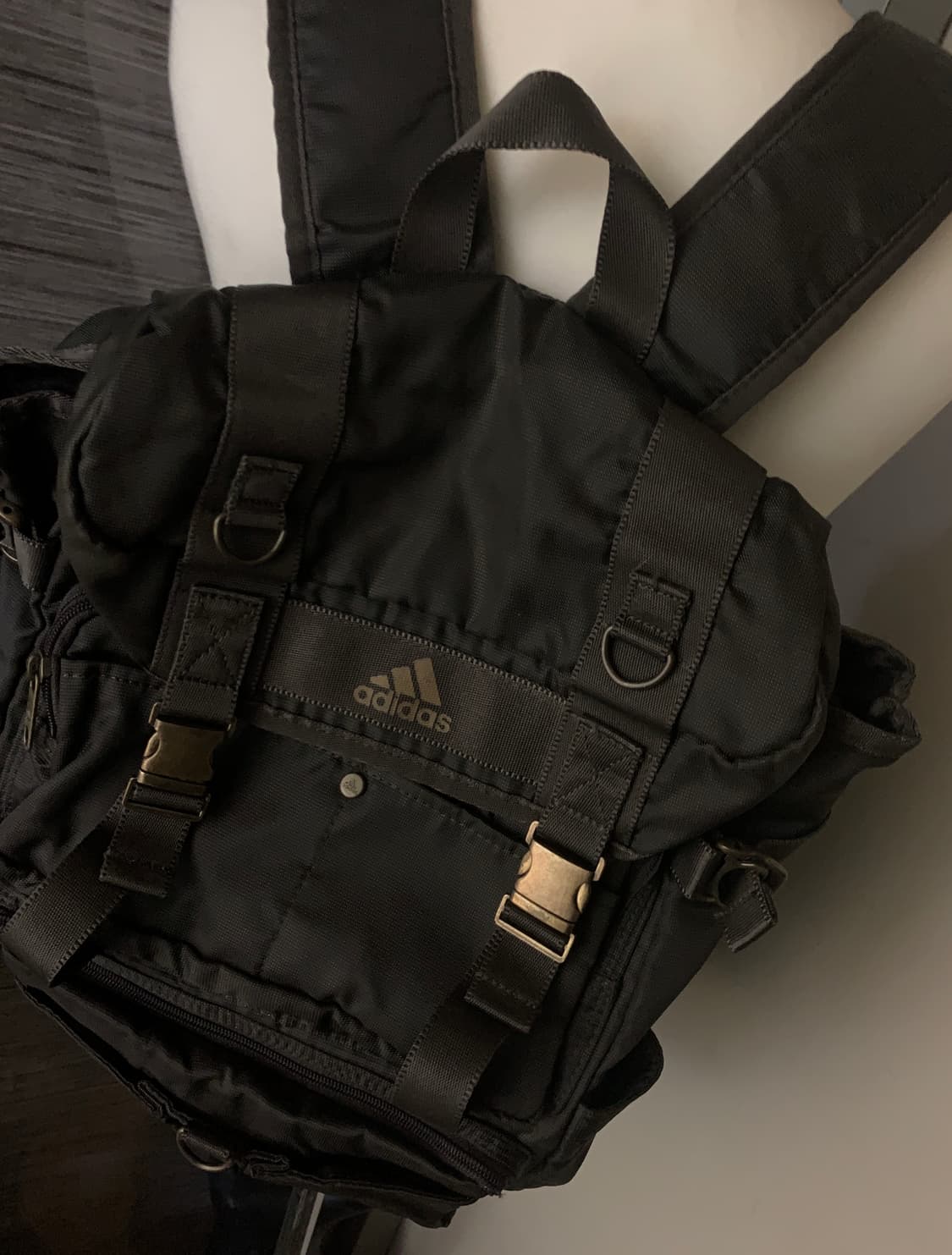 아디다스 빈티지 카키 백팩 상품이미지1