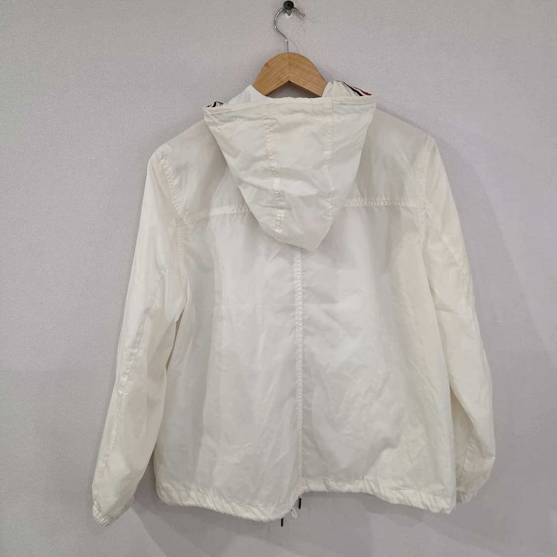 타미힐피거 화이트 바람막이 M(남녀공용) 상품이미지7