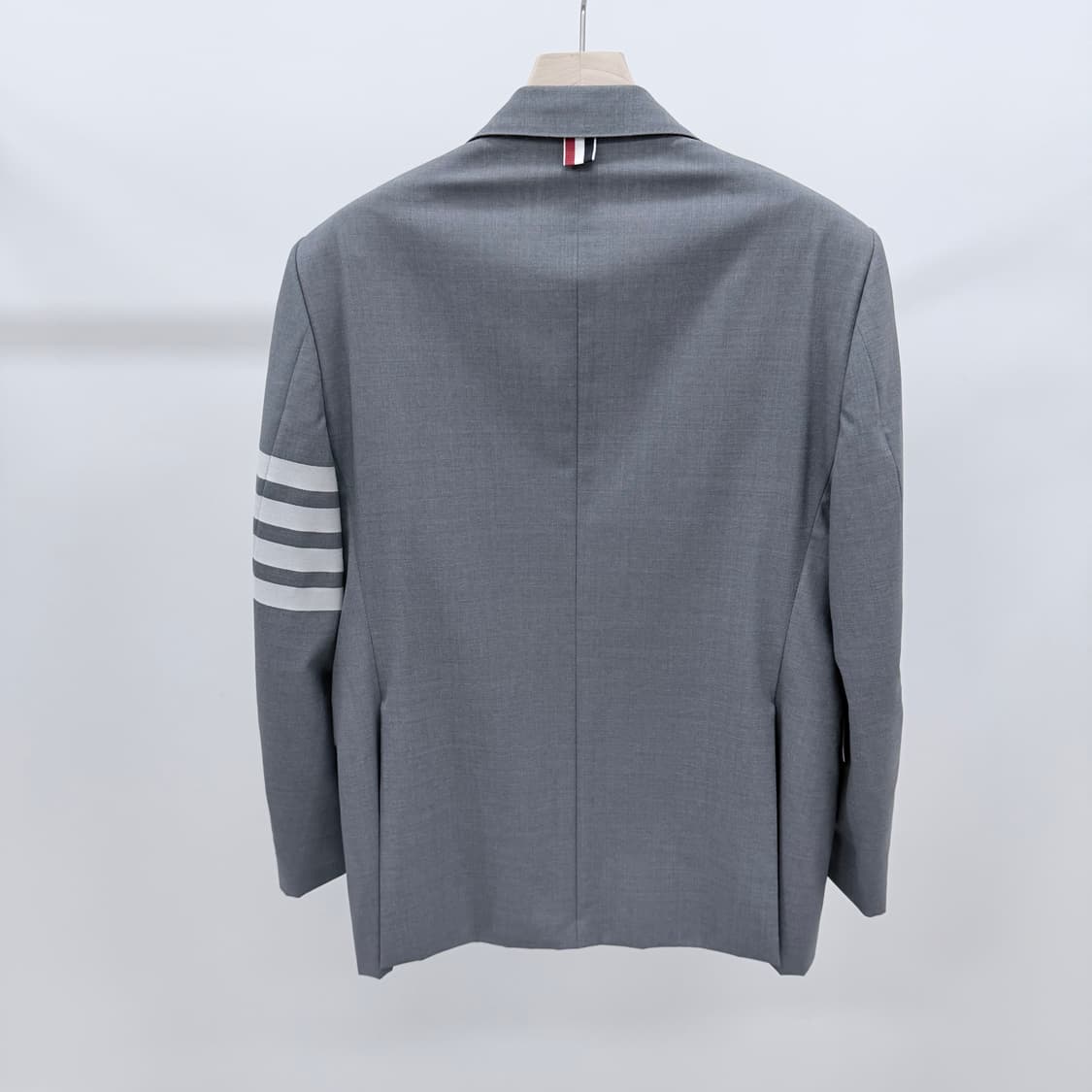 [S+급/3] 톰브라운 사선완장 플레인 위브 블레이저 자켓 정장 세트 상품이미지3