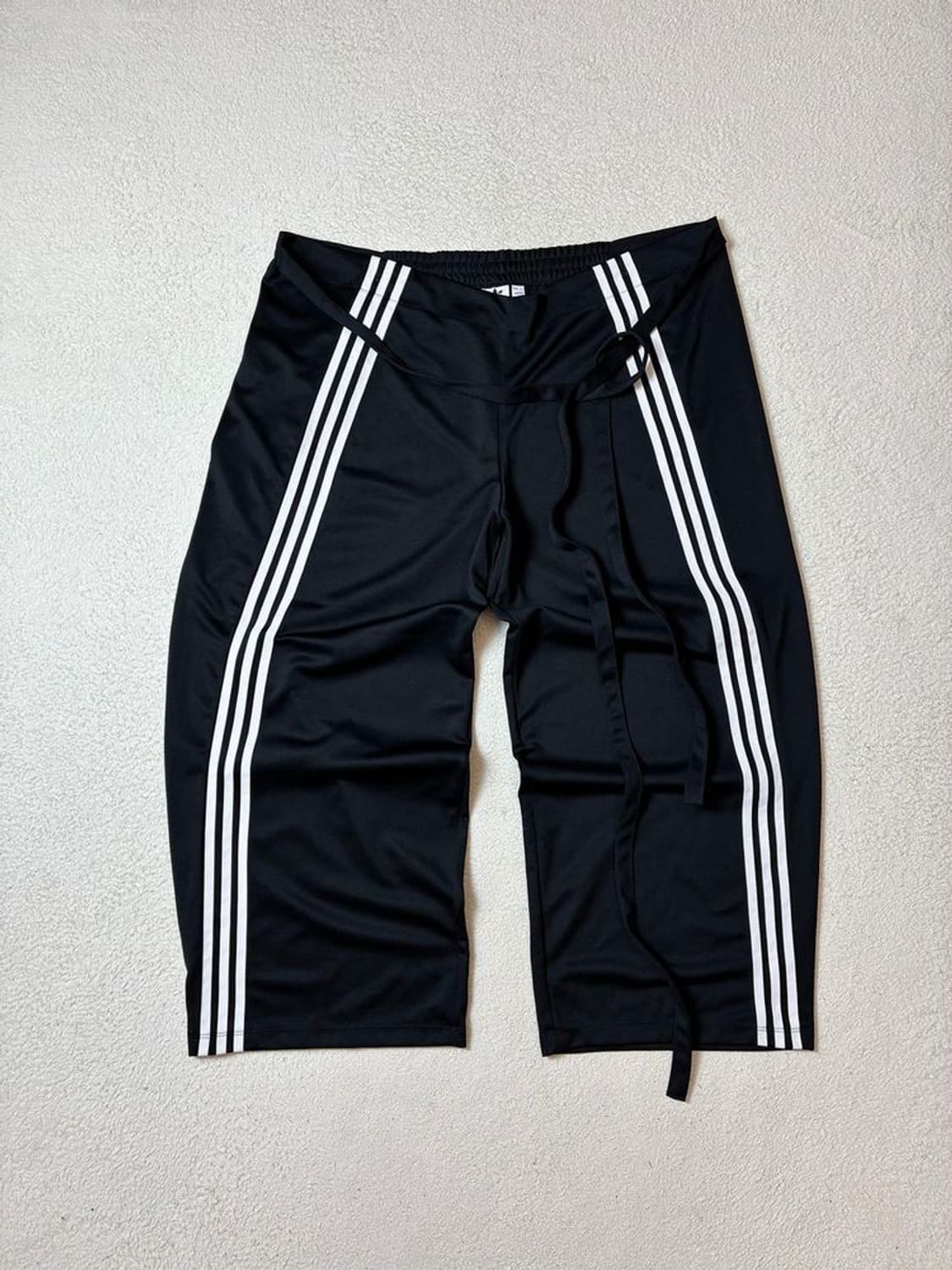 아디다스 우먼스 벨티드 스냅 와이드 팬츠 PN7082 상품이미지1