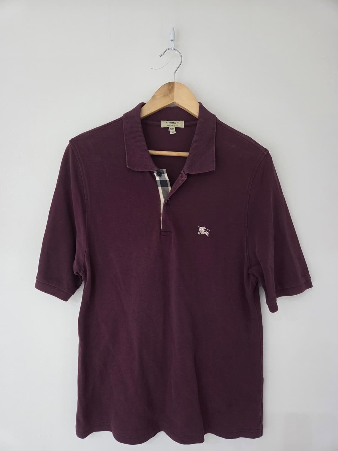 버버리 정품 와인색 반팔카라티(95사이즈) 상품이미지2
