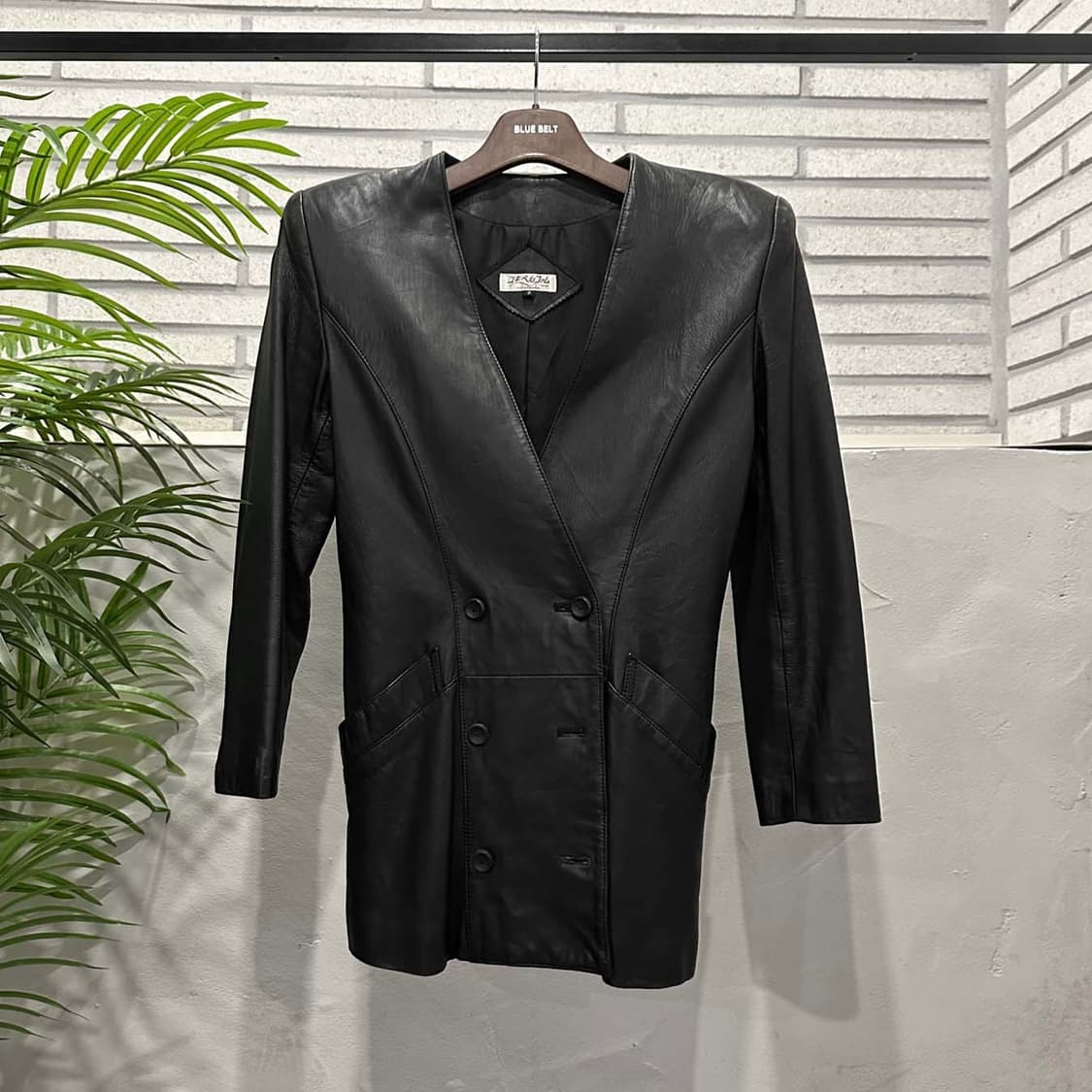 JPN VINTAGE 가죽 블레이저 자켓 브이넥 더블버튼 디테일 블랙 상품이미지2