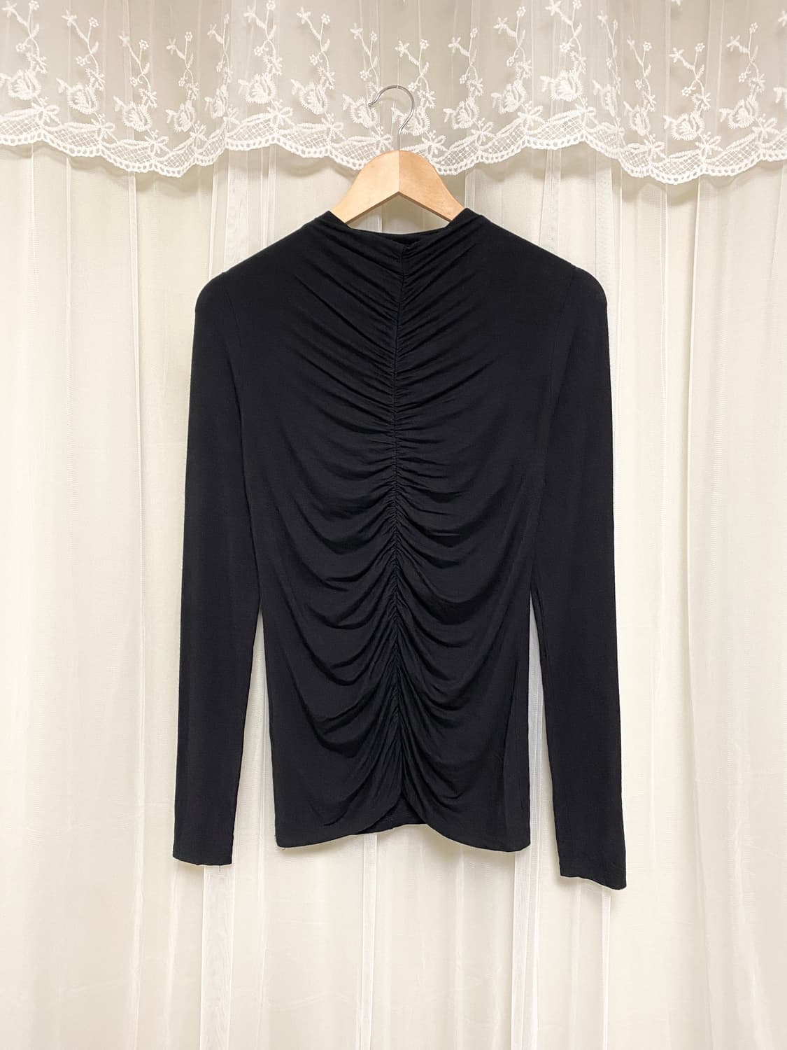 Black Shirring Turtleneck Top 상품이미지4