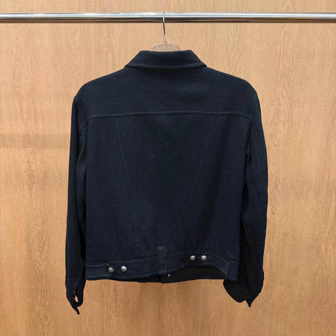 아르마니 익스체인지 카라 자켓 메탈 체인 스냅 버튼 디테일 블랙 상품이미지3