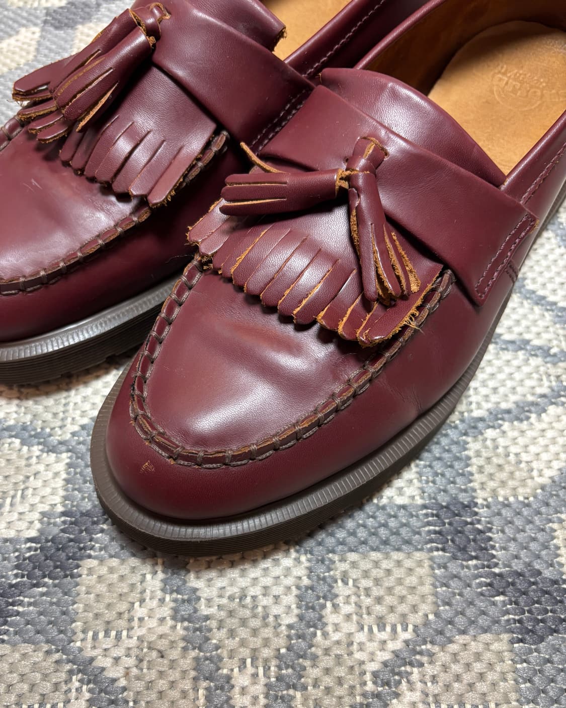 (260) 닥터마틴 리로이 테슬 로퍼 체리 레드 상품이미지3