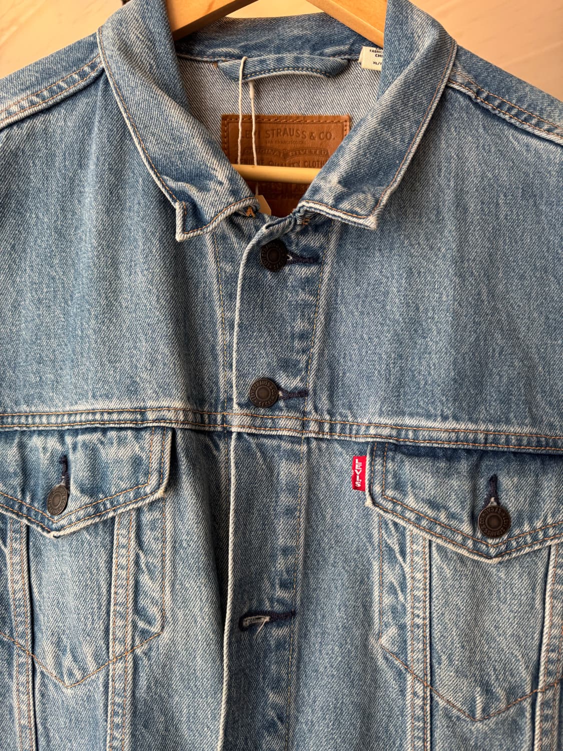 levi.s 3세대 자수 트러커 데님자켓 상품이미지3