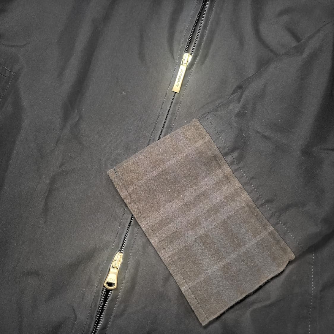 Burberry 버버리 후드 탈부착 바람막이 투웨이 자켓 상품이미지3