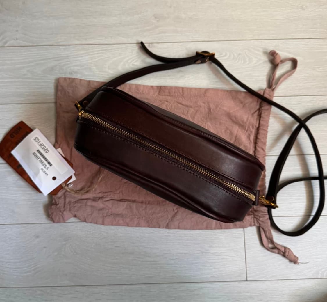 바스코(VASCO) 오피서 파우치 크로스백 판매합니다. 상품이미지3