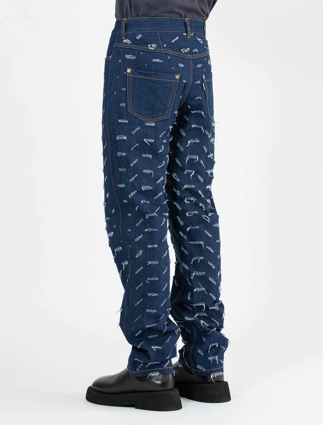 JUNTAEKIM 준태킴 시그니처 슬래쉬 데님팬츠 슬림진 비대칭 벨트 상품이미지5