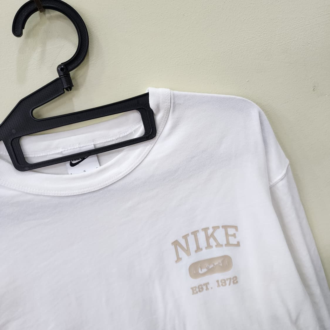 나이키 화이트 프린트 롱슬리브 티셔츠 상품이미지2