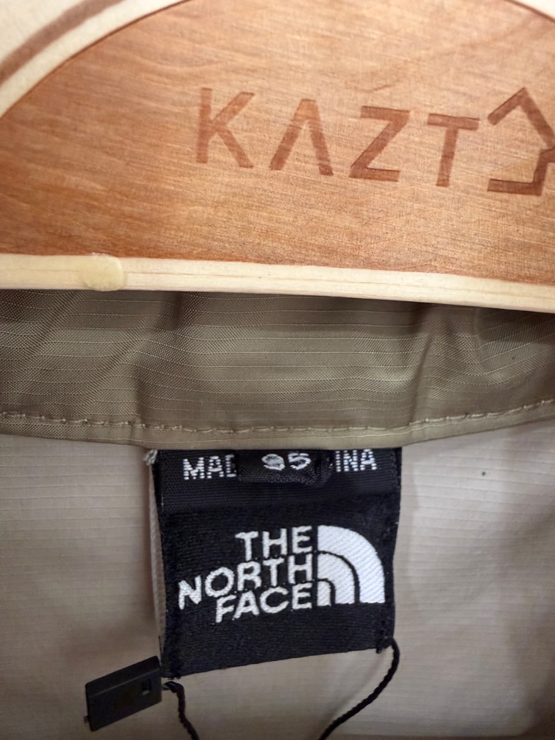 375. 노스페이스 바람막이 상품이미지2