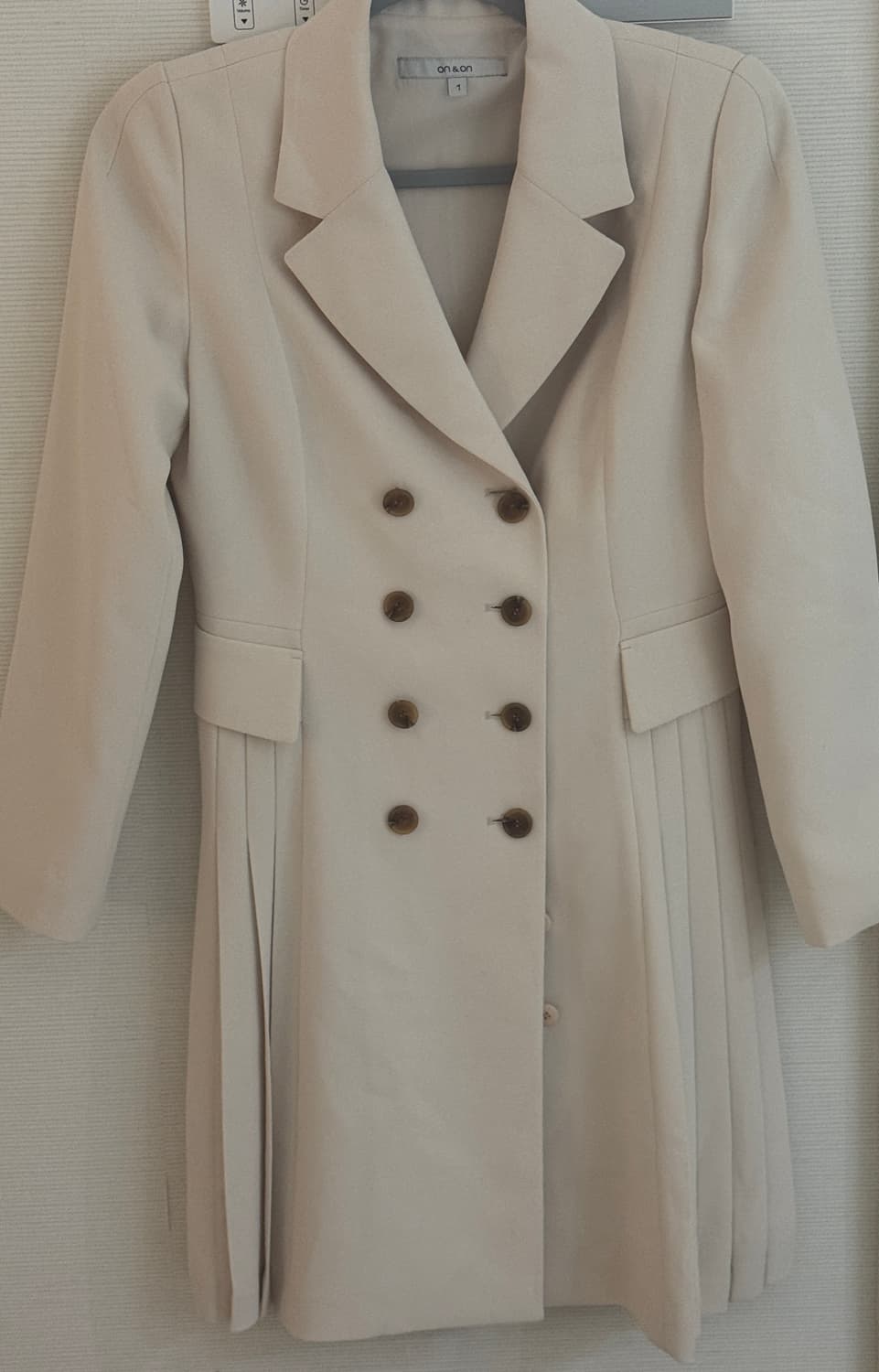 온앤온 여성용 사이드 플리츠 더블 버튼 원피스 상품이미지1