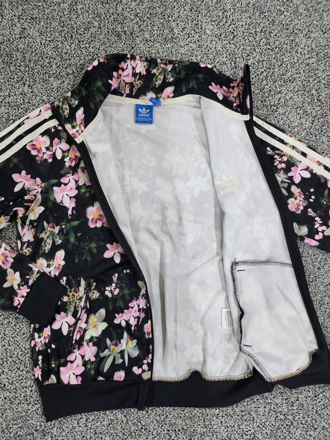아디다스 플라워 패턴 트랙 자켓  상품이미지3