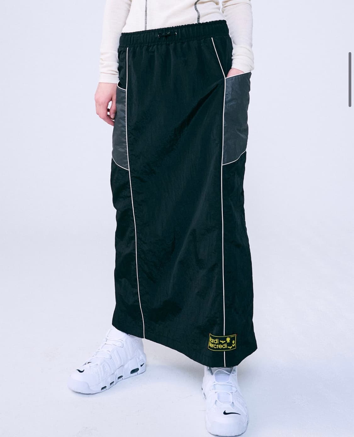 MAXI TRACK SUIT SKIRT 블랙 상품이미지1
