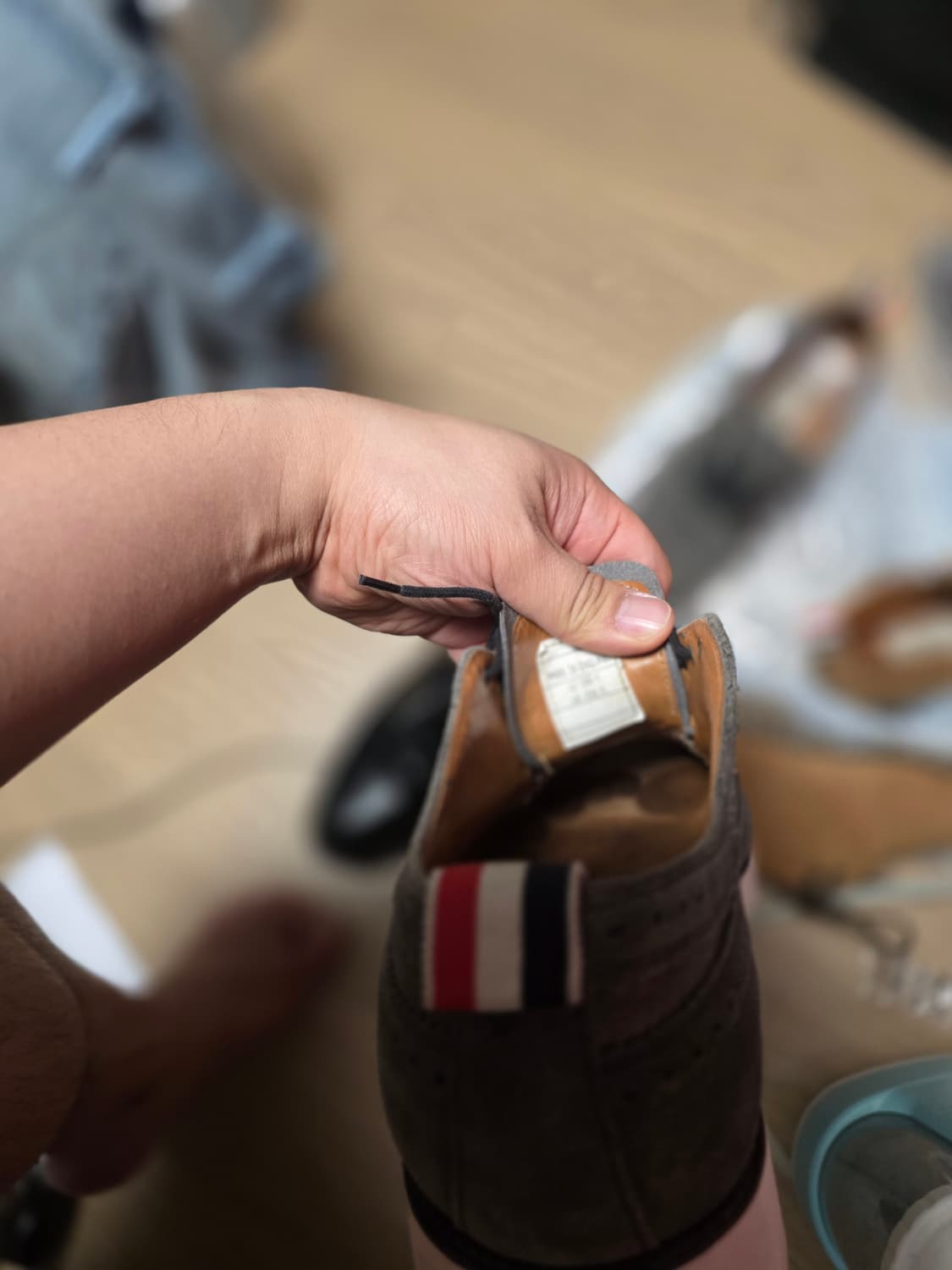 (영국산) 톰브라운 그레이 스웨이드 윙팁 상품이미지3