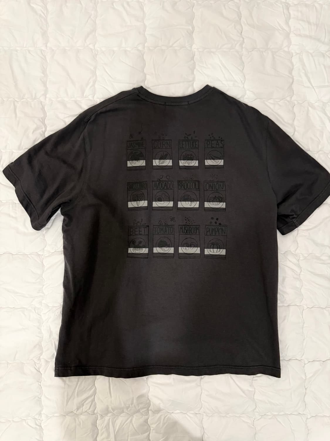 비이커 백프린팅 티셔츠 애쉬 상품이미지2