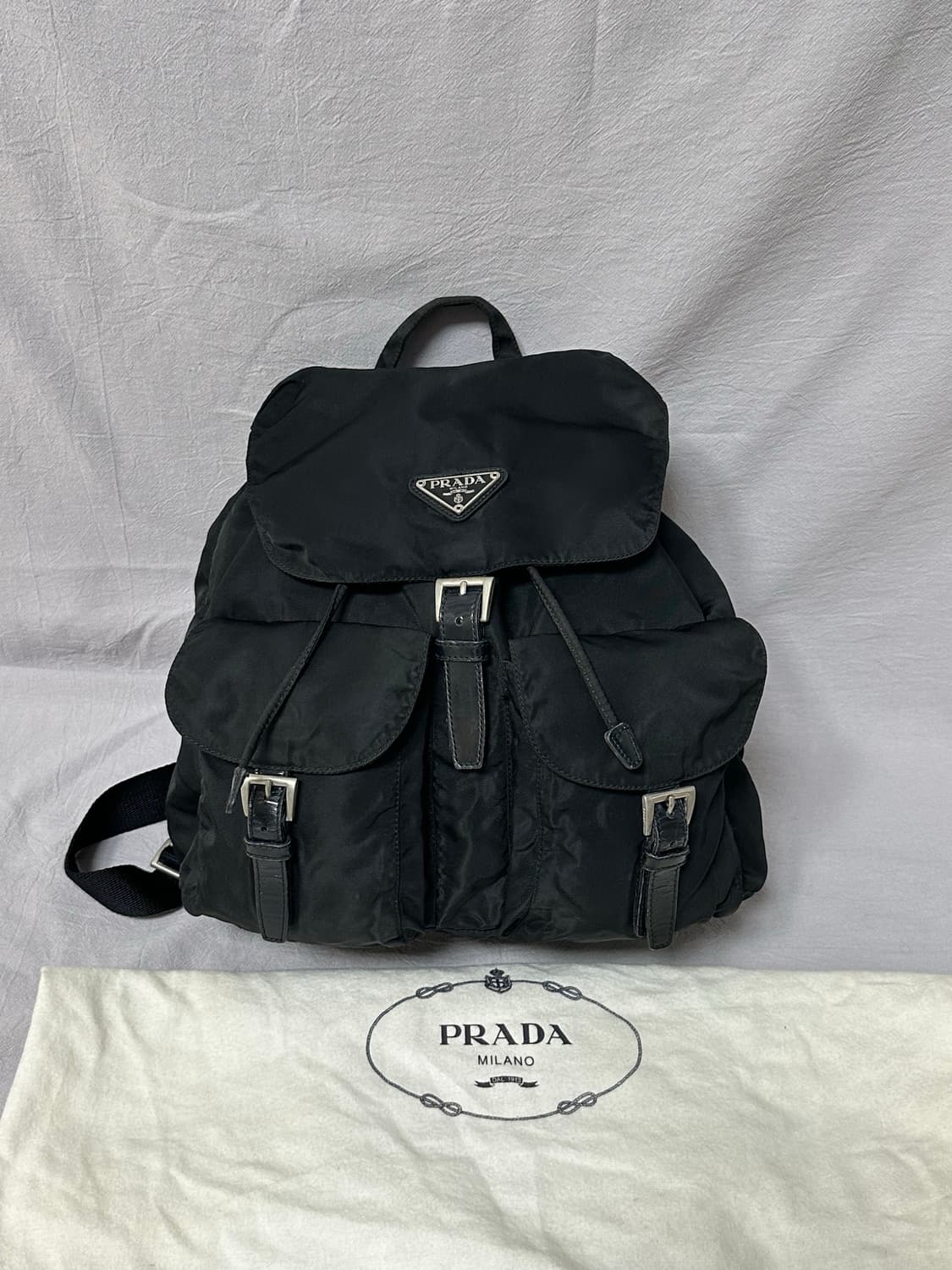 프라다 버클 크로스백 메신저백 나일론 포코노 주우재백 상품이미지6