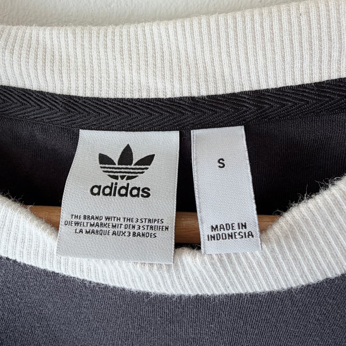 [S] 아디다스 해티스튜어트 눈알 반팔티 상품이미지5