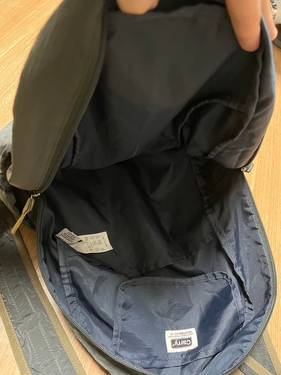 올드스쿨 슬라우치 백팩 더스티 네이비 상품이미지7