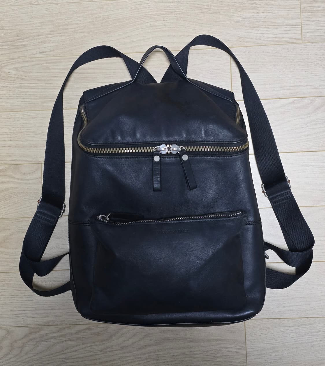 만다리나덕 레더 MD클래스 블랙 백팩  상품이미지1