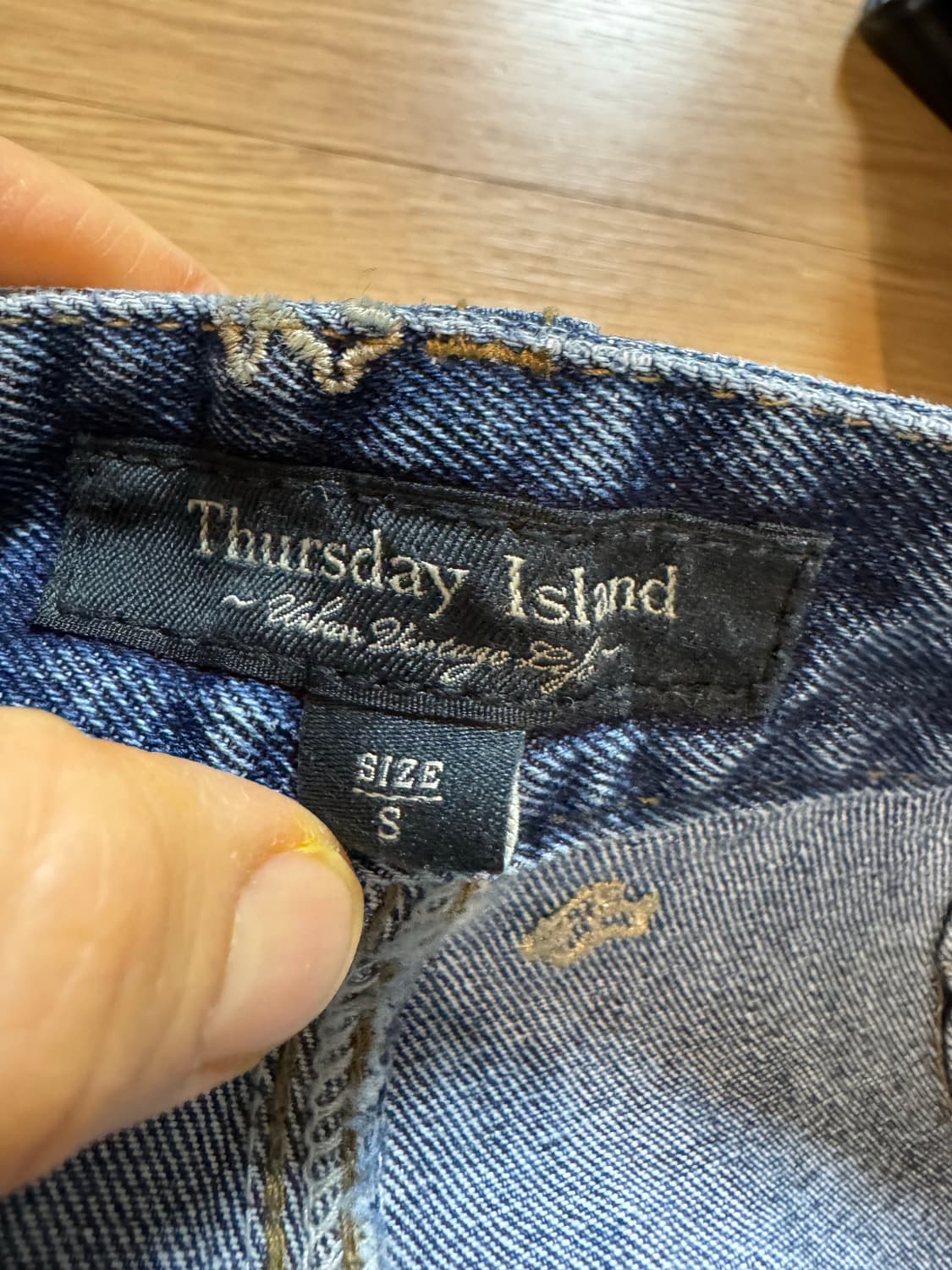 Thursdays island 썰스데이아일랜드 토끼자수 데님 상품이미지3