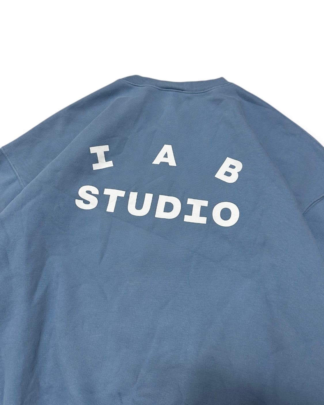 아이앱스튜디오 스카이블루 맨투맨 상품이미지3