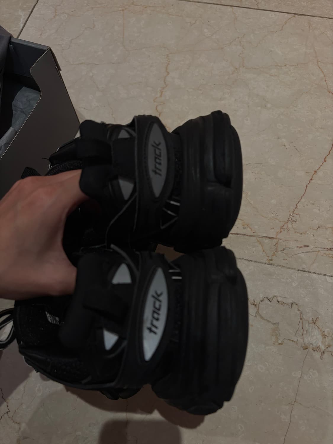 발렌시아가 트리플s 블랙 스니커즈 38, 250 상품이미지4