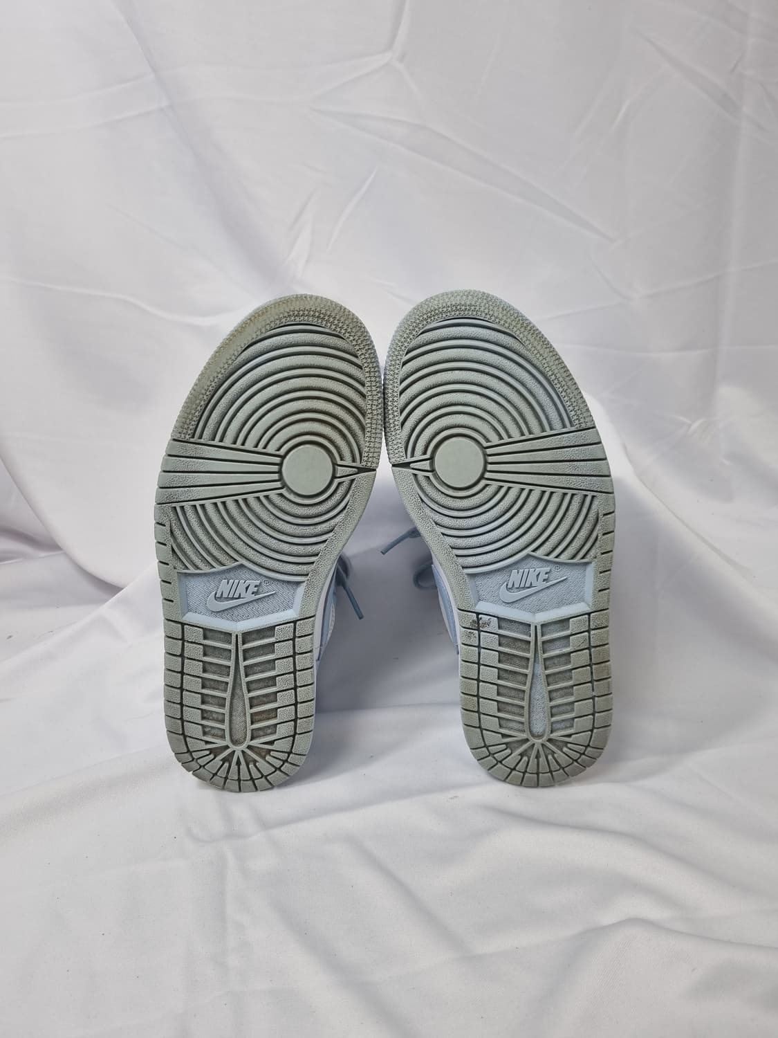 235 나이키 에어 조던 1 로우 화이트 아이스 블루 상품이미지6