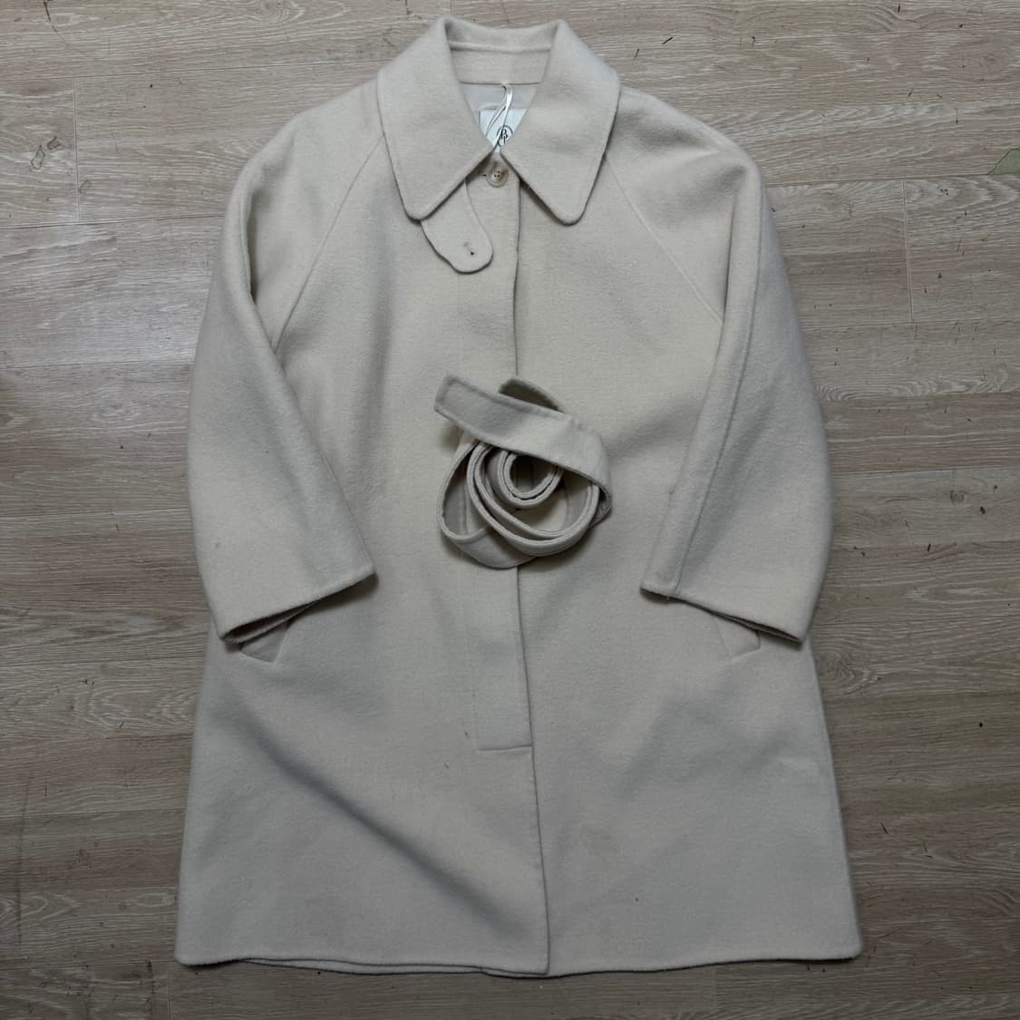 베니토 벨티드 울 코트 상품이미지1