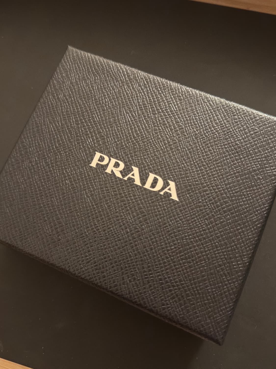 프라다 지갑  판매 상품이미지1