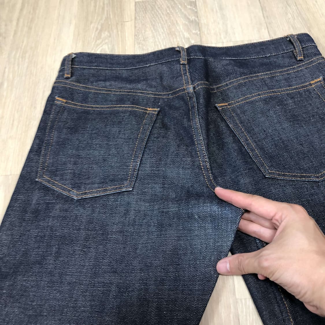 (29) 아페세 A.P.C 뉴스탠 슬림 스트레이트핏 셀비지데님 아페세데님 상품이미지4