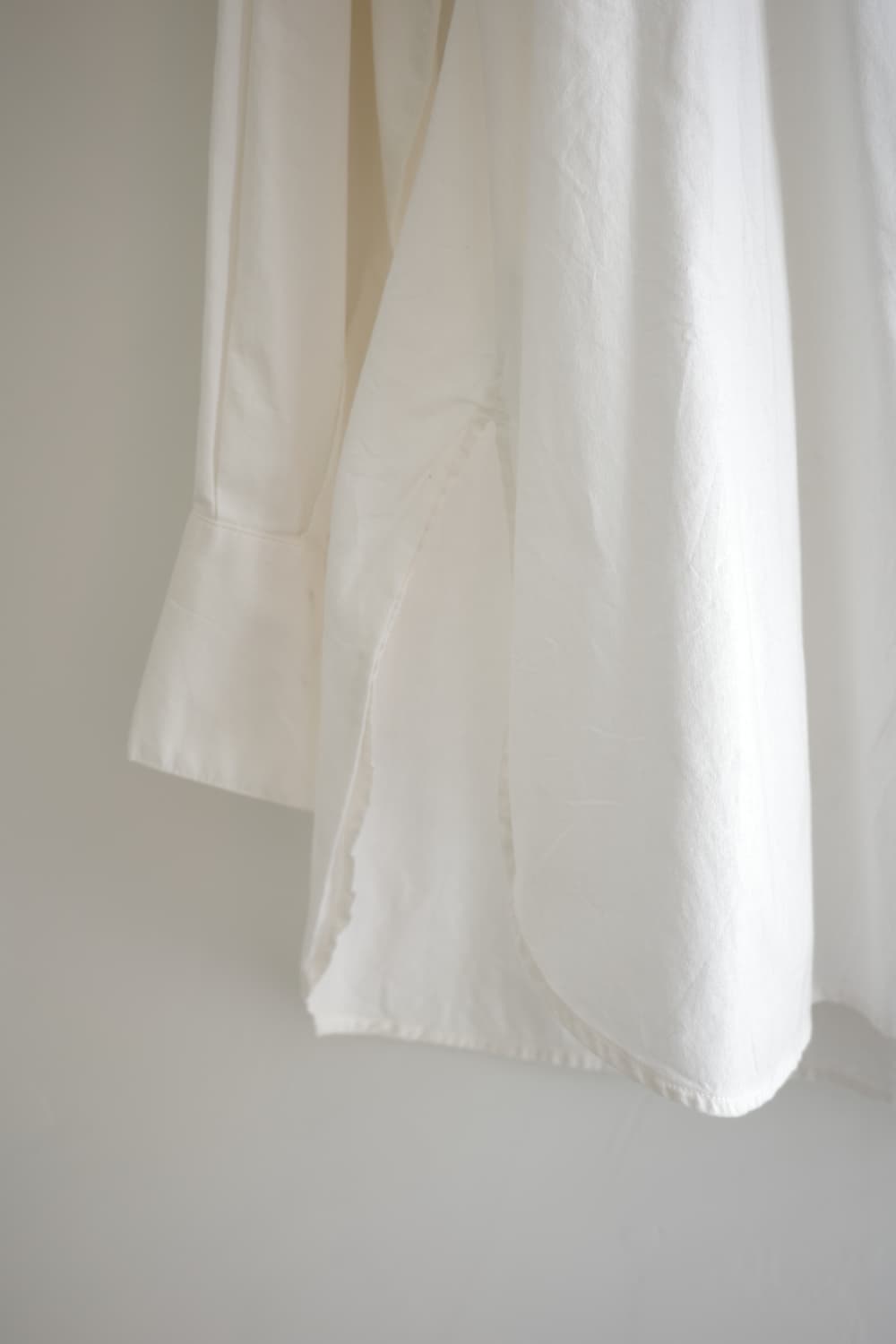 Niko and  아이보리 핀턱 롱 셔츠 남방 상품이미지4